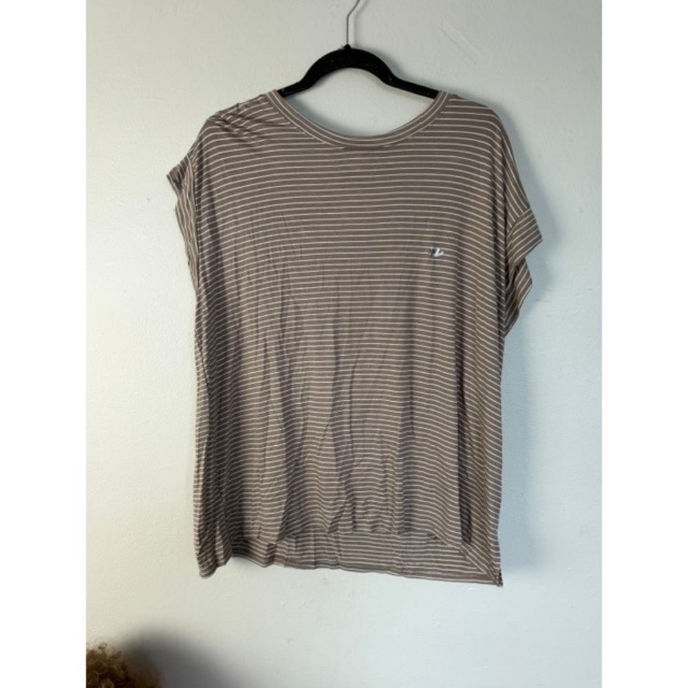 Maurices Womens XXL Taupe White Striped Short Sleeve Crew Neck Tee Top NWT